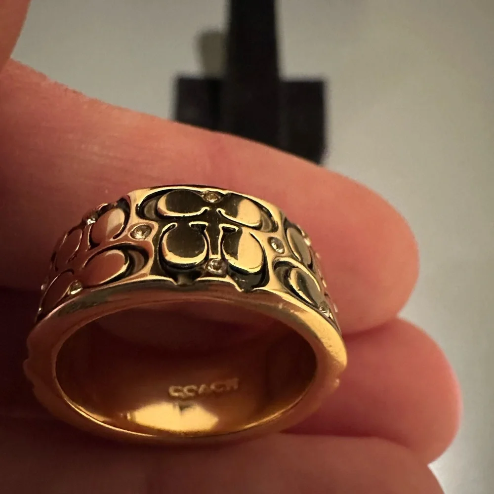 Coach Signature C Gold-Tone Pattern Ring size 6.5 - Picture 7 of 7